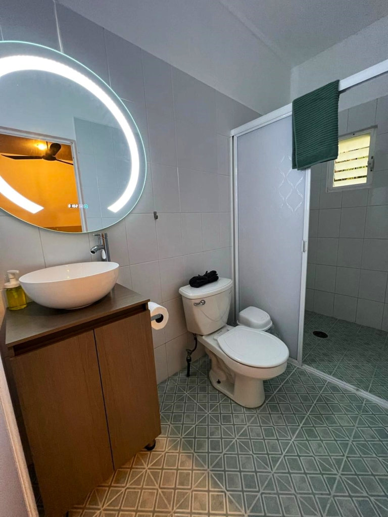 WhatsApp Image 2025-11-08 at 2.04